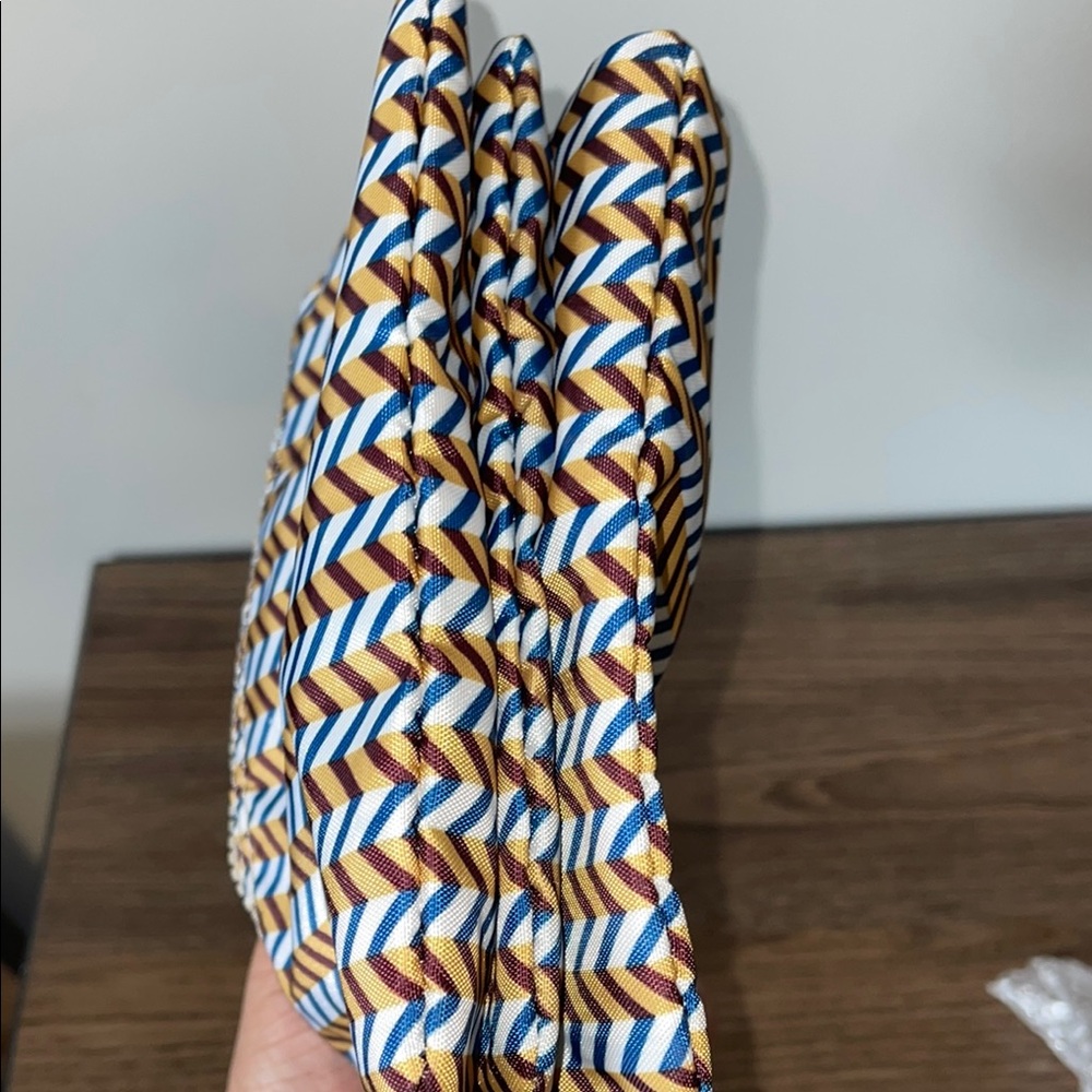 Chevron Patterned Pouch With Keychain - image 5